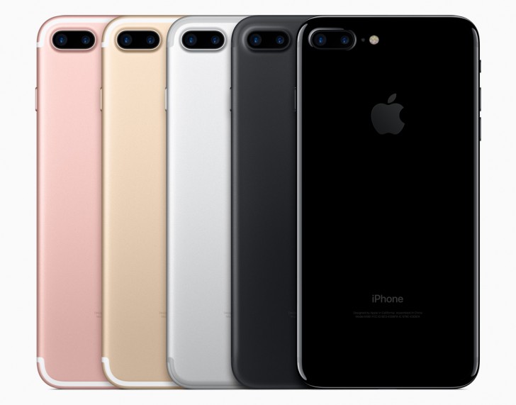 iPhone 7 Plus Gold/black/rose/jet black/Silver sẽ khiến bạn không khỏi thích thú với sự đa dạng về màu sắc. Mỗi màu sắc là một sự lựa chọn riêng biệt, thể hiện phong cách và gu thẩm mỹ của bạn. Tất cả các phiên bản đều có thiết kế đẹp mắt và hiệu năng mạnh mẽ.